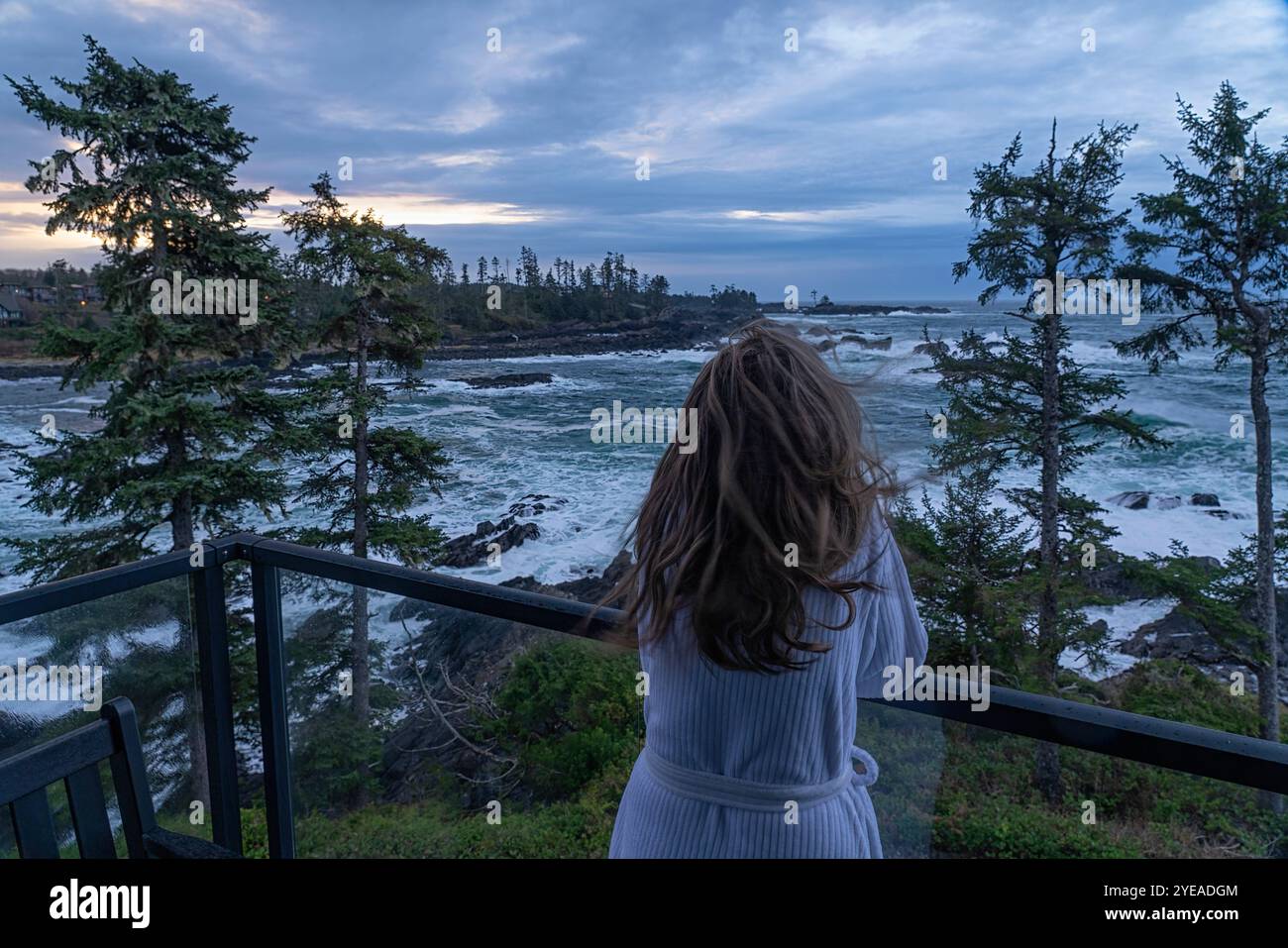 Woman and bath robe and rear view hi-res stock photography and images ...
