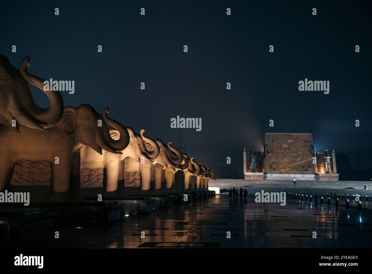 dr-babasaheb-ambedkar-memorial-park-at-night-with-lights-illuminating