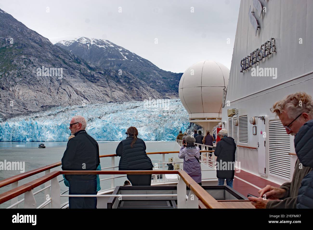 Alaska cruise ship ice hi-res stock photography and images - Alamy