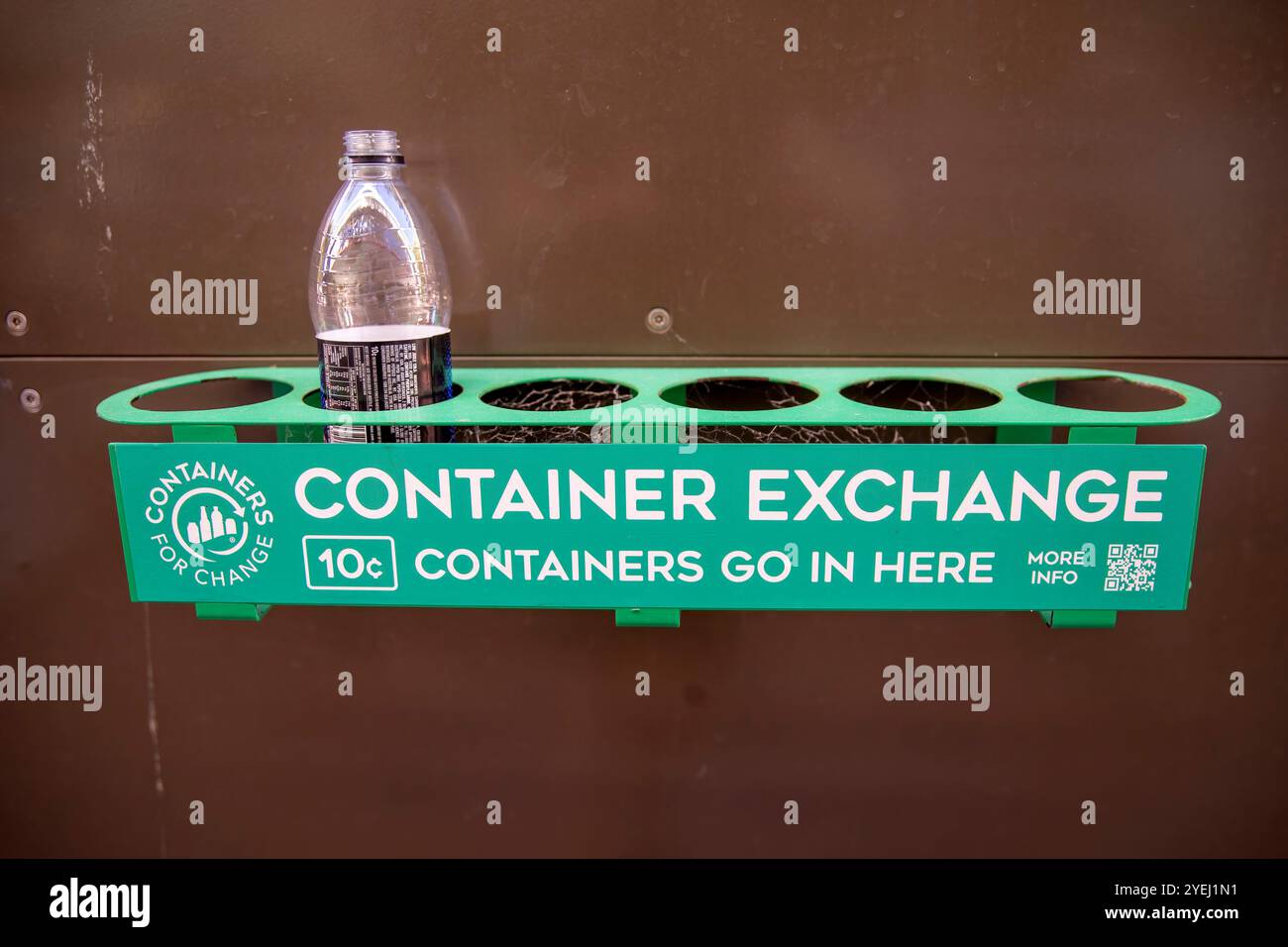 Plastic reduction habits hi-res stock photography and images - Alamy