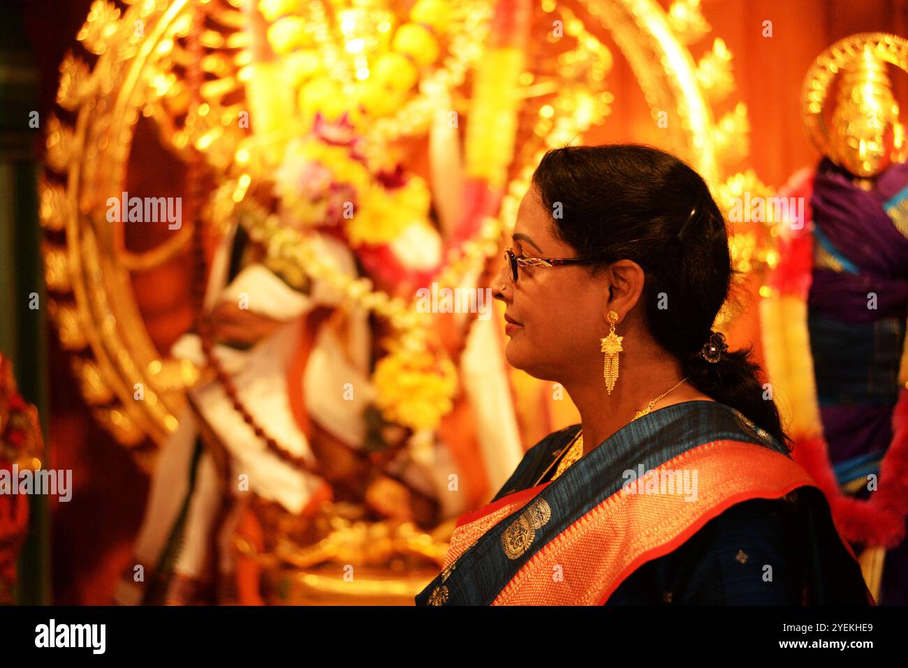 Millions of hindus hi-res stock photography and images - Alamy