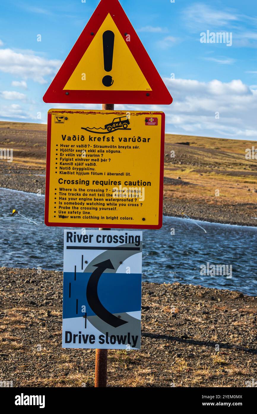 Warning notice at a ford, river crossing  on mountain road F206,  road to Laki crater or Lakagígar,  interior highlands of Iceland,  Suðurland, Icelan Stock Photo