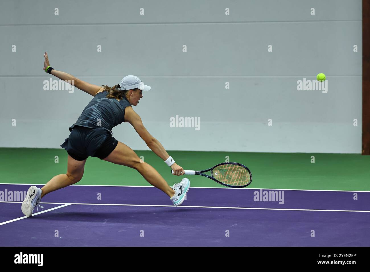 Hamburg, Hamburg, Germany. 31st Oct, 2024. Kaitlin Quevedo of Spain, returns with backhand during the Hamburg Henssler at Home Ladies Cup - Womens Tennis, ITF World Tennis Tour (Credit Image: © Mathias Schulz/ZUMA Press Wire) EDITORIAL USAGE ONLY! Not for Commercial USAGE! Stock Photo
