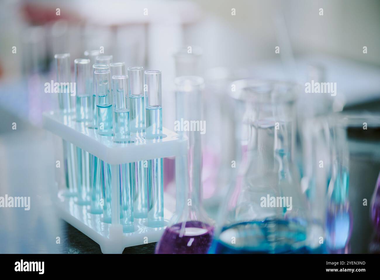Lab Sample Display Scientific instrumentation display hi-res stock photography and images ...
