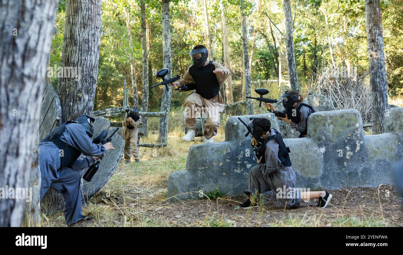 Skillful camouflage hi-res stock photography and images - Alamy