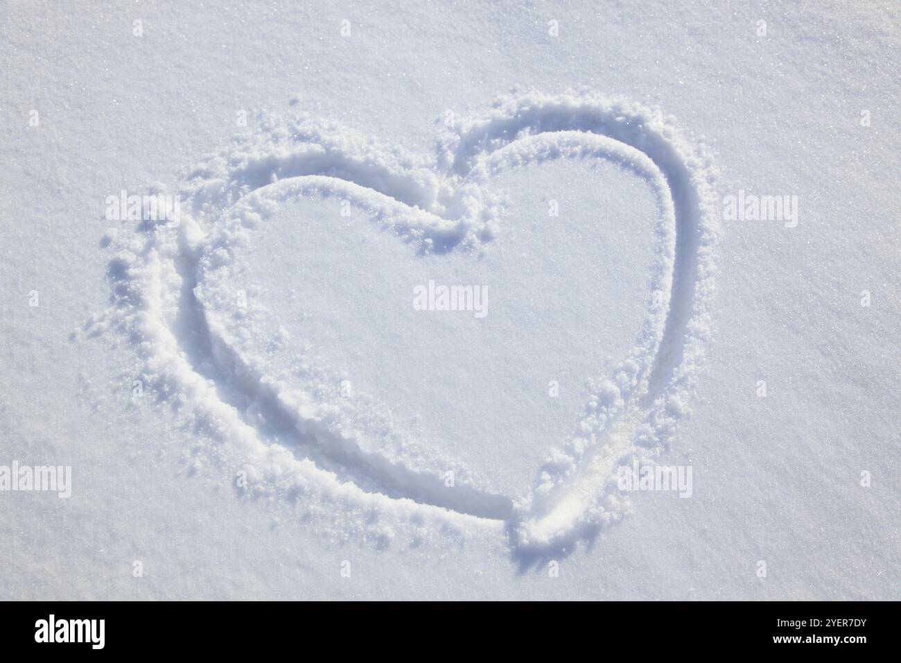 Frame in form heart hi-res stock photography and images - Alamy