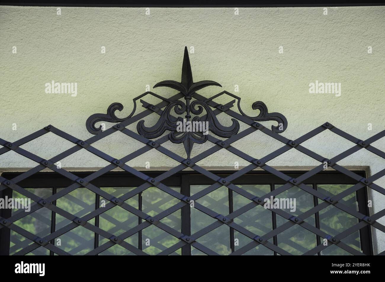 Georgetown Shield Defensive motif hi-res stock photography and images - Alamy