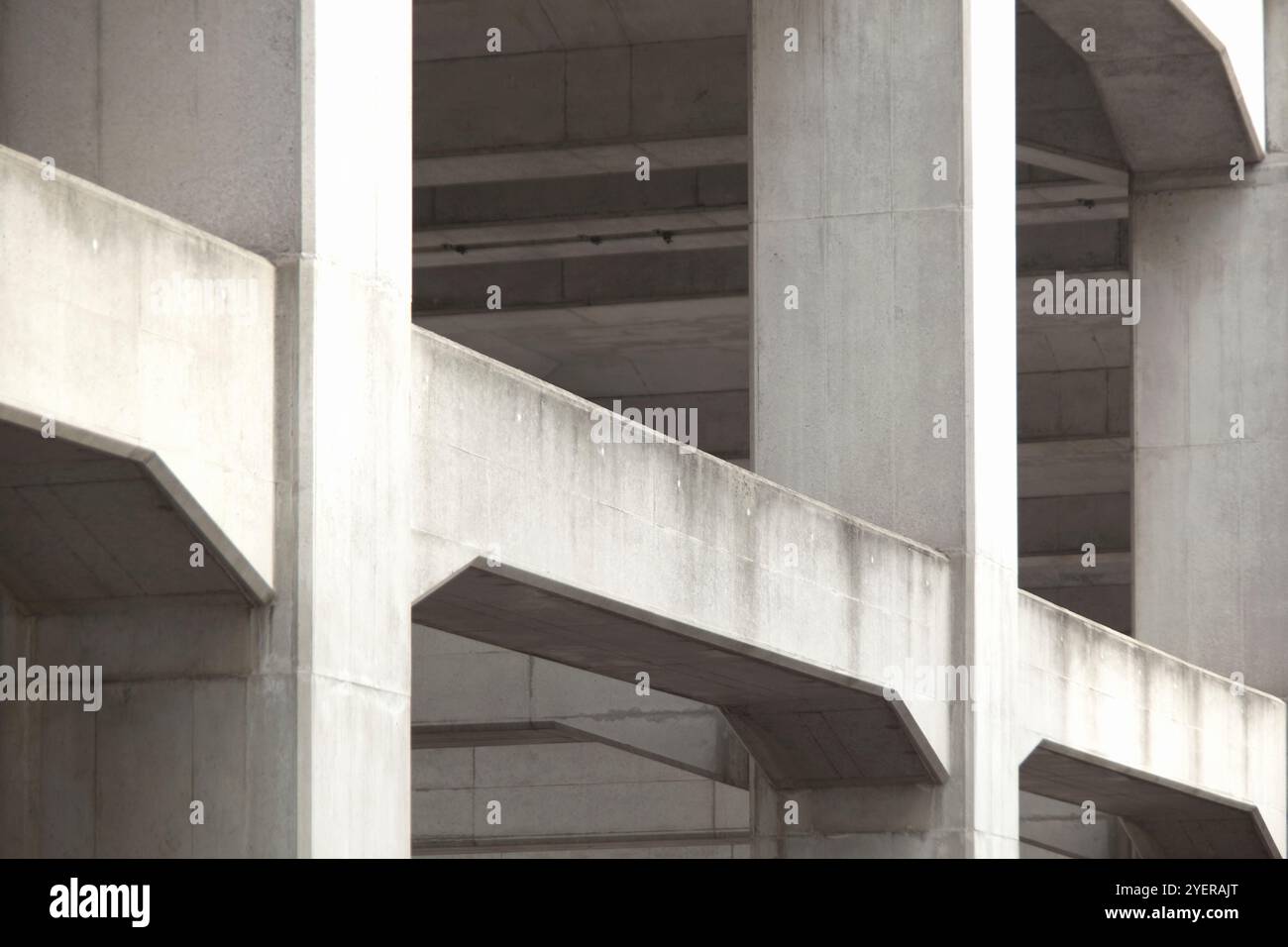 Concrete posts hi-res stock photography and images - Alamy