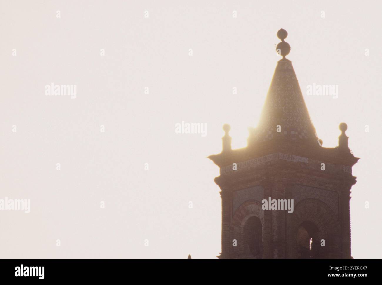 Silhouette of palace hi-res stock photography and images - Alamy
