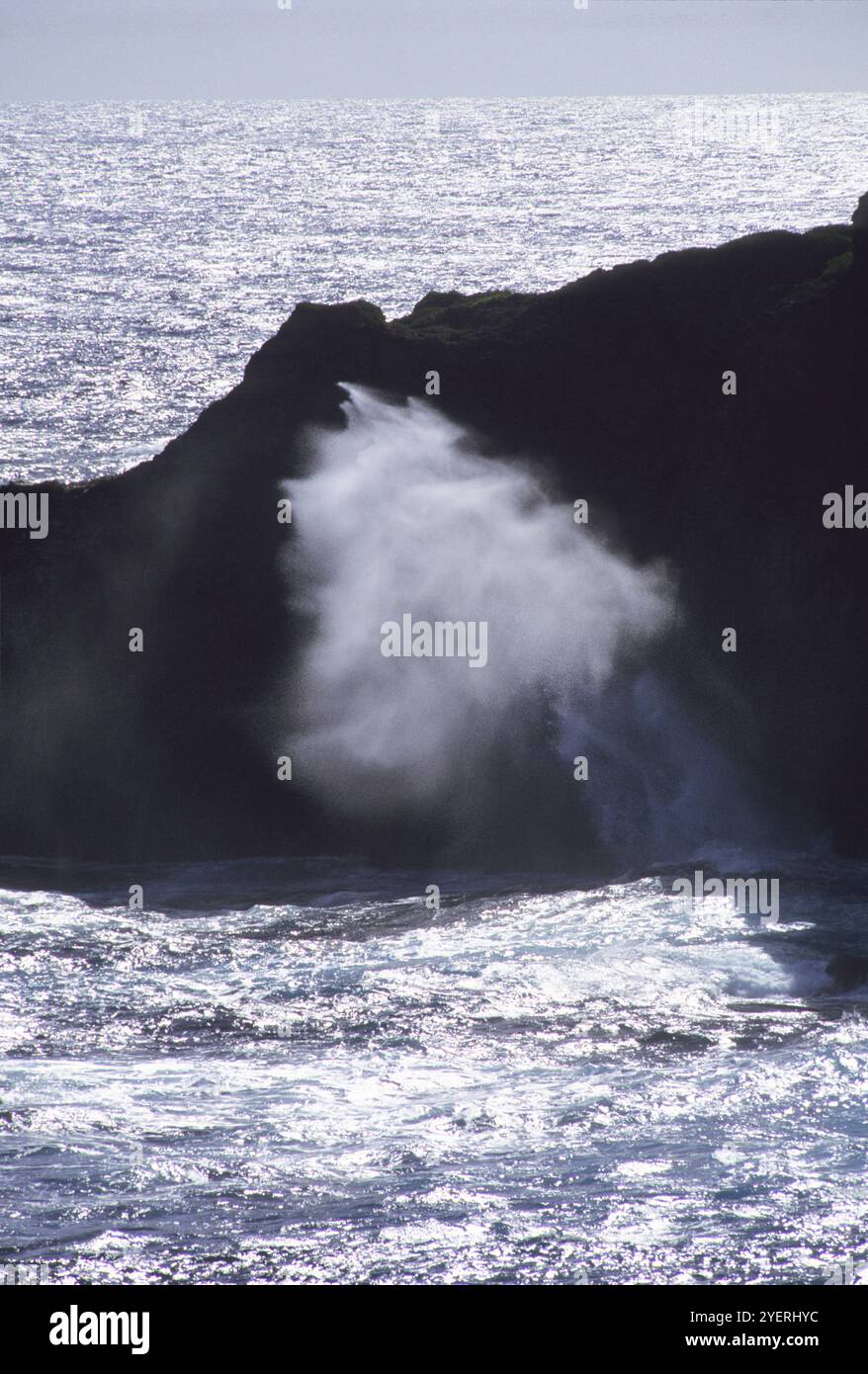 Squinting Rocks Rock coast material hi-res stock photography and images - Alamy