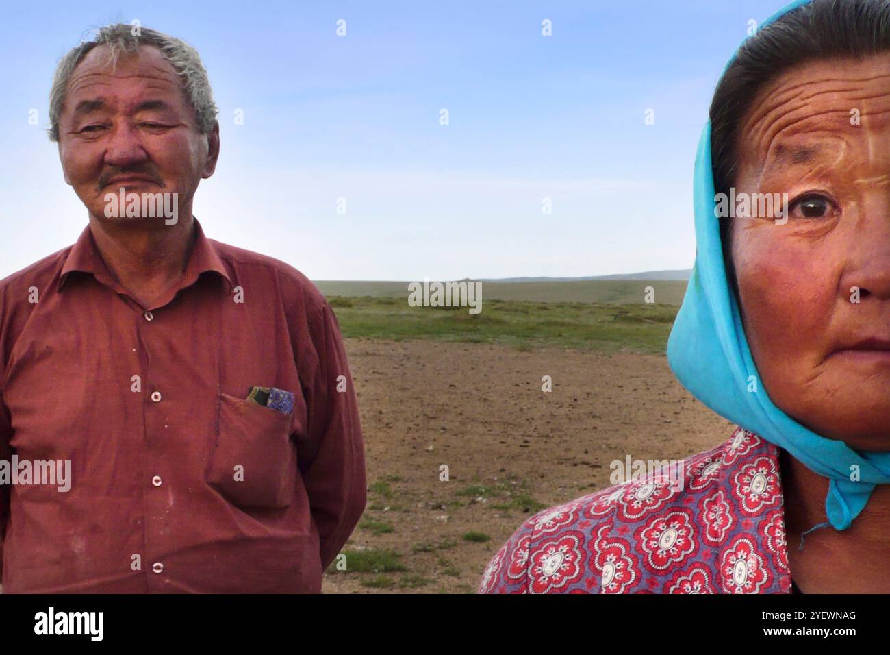 Portrait of mongolian nomads hi-res stock photography and images - Alamy