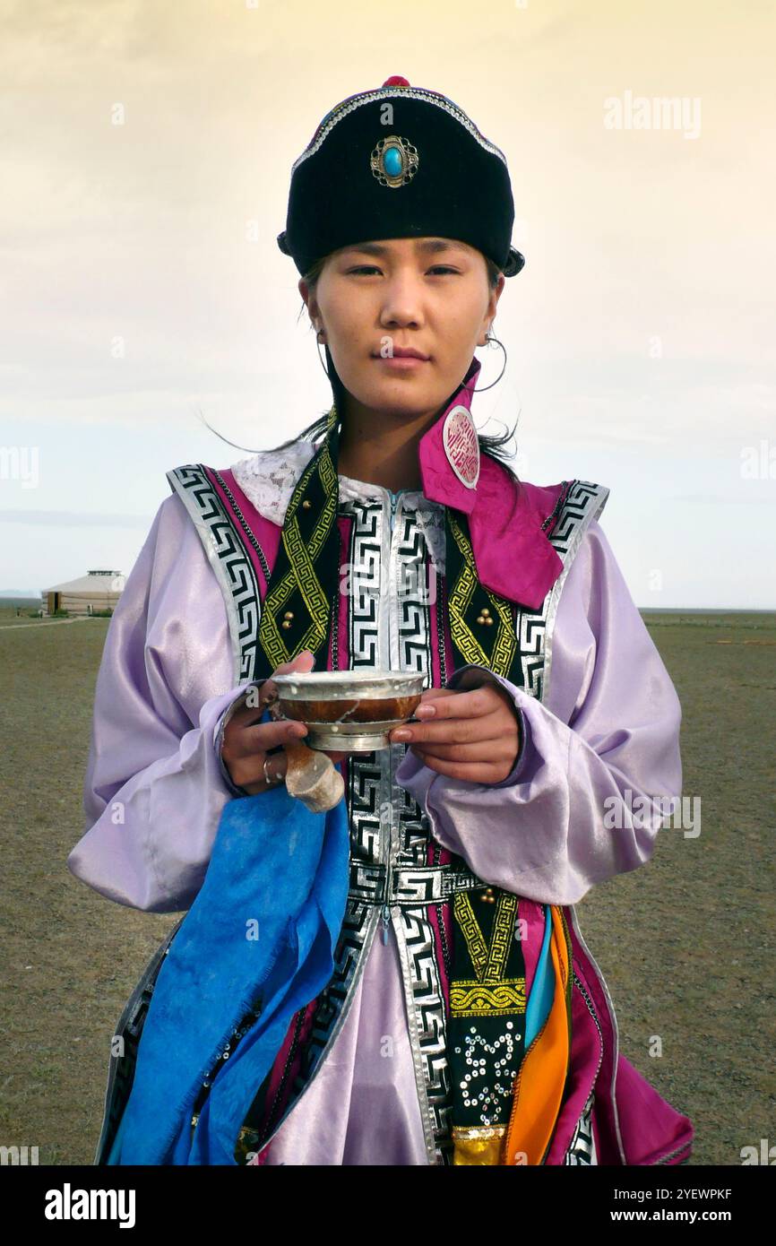 Mongolian Woman. Gobi Desert. Mongolia Stock Photo - Alamy