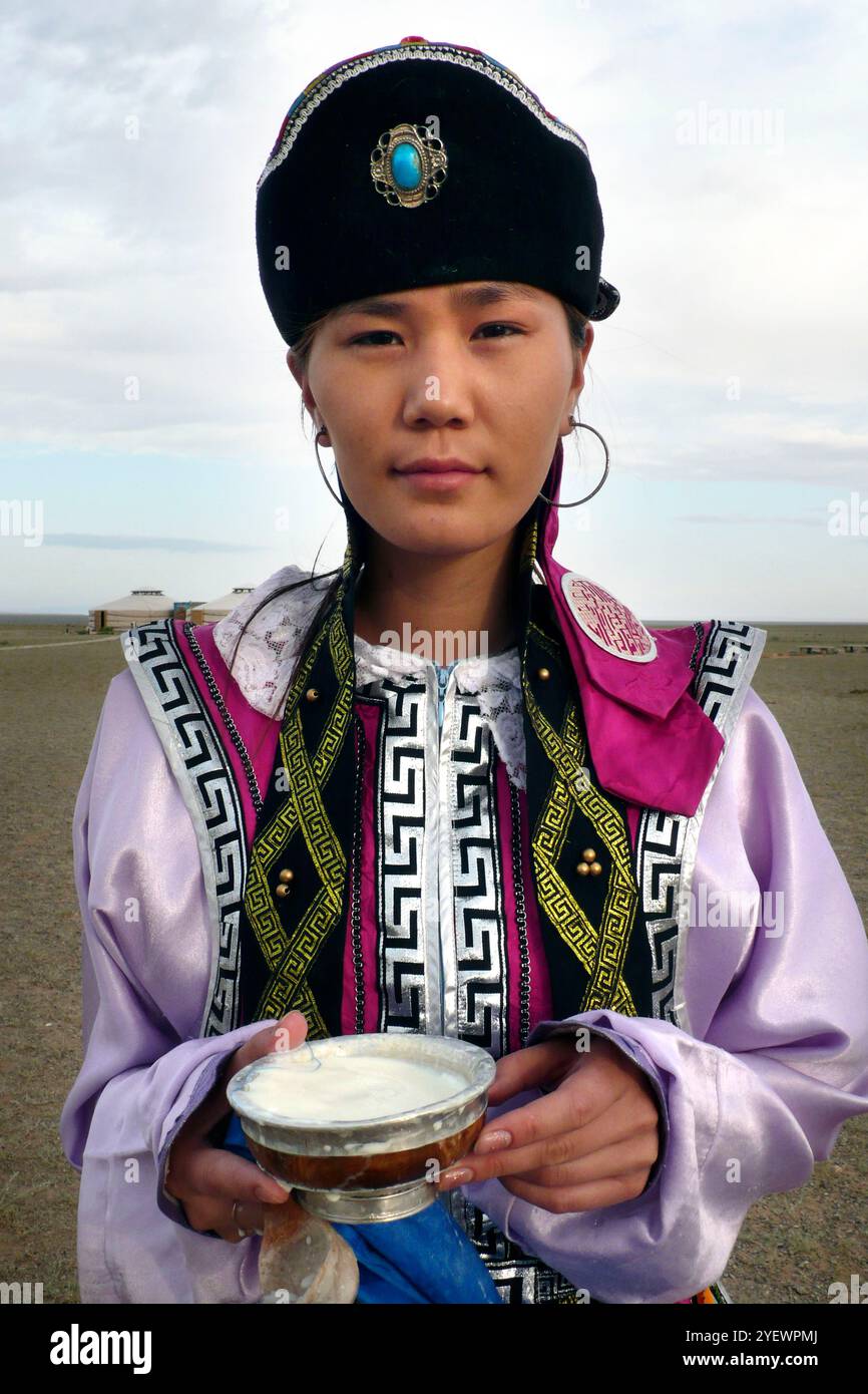 Mongolian Woman. Gobi Desert. Mongolia Stock Photo - Alamy