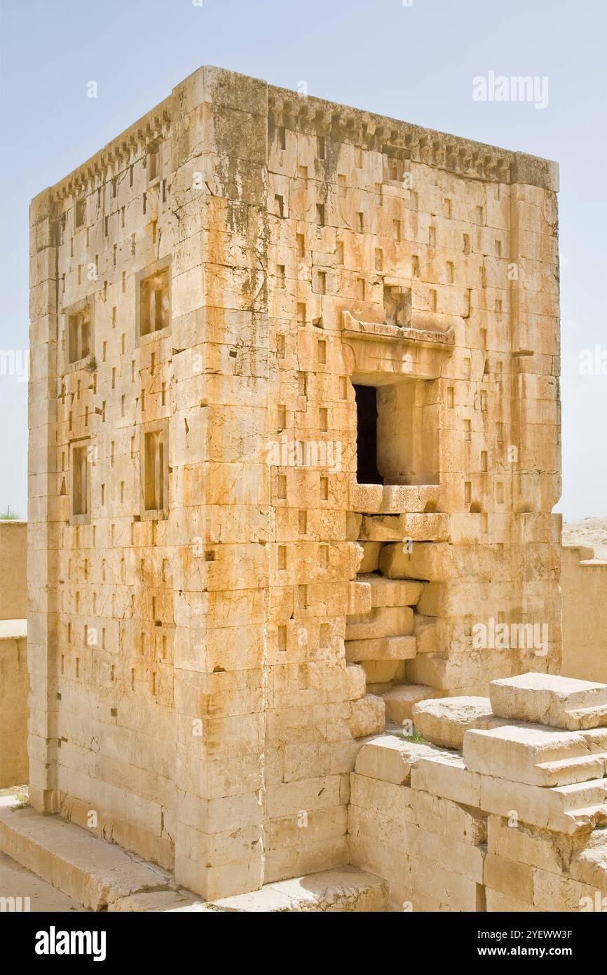 Necropolis of naqsh i rostam hi-res stock photography and images - Alamy