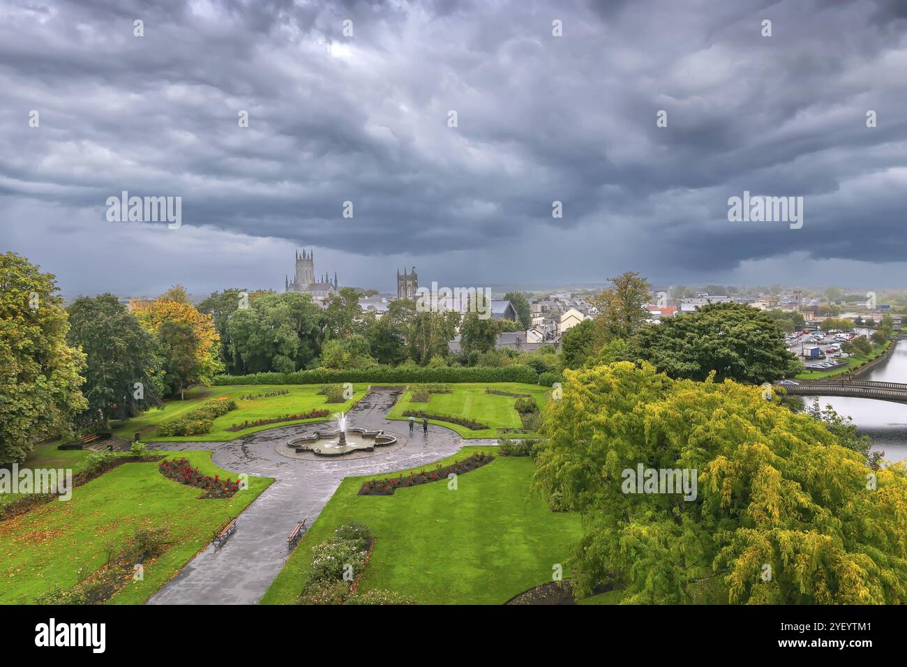 Kilkenny castle and gardens hi-res stock photography and images - Alamy