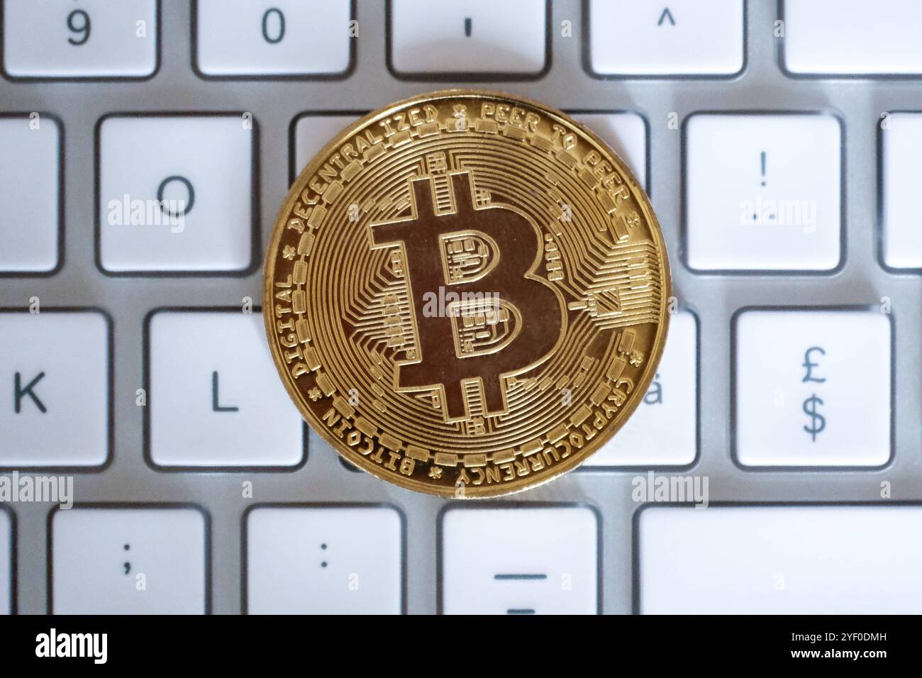 Neobanks hi-res stock photography and images - Alamy