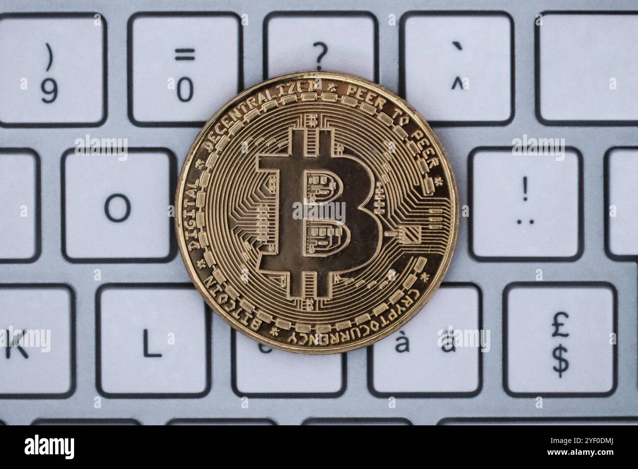 Cold wallet crypto hi-res stock photography and images - Alamy