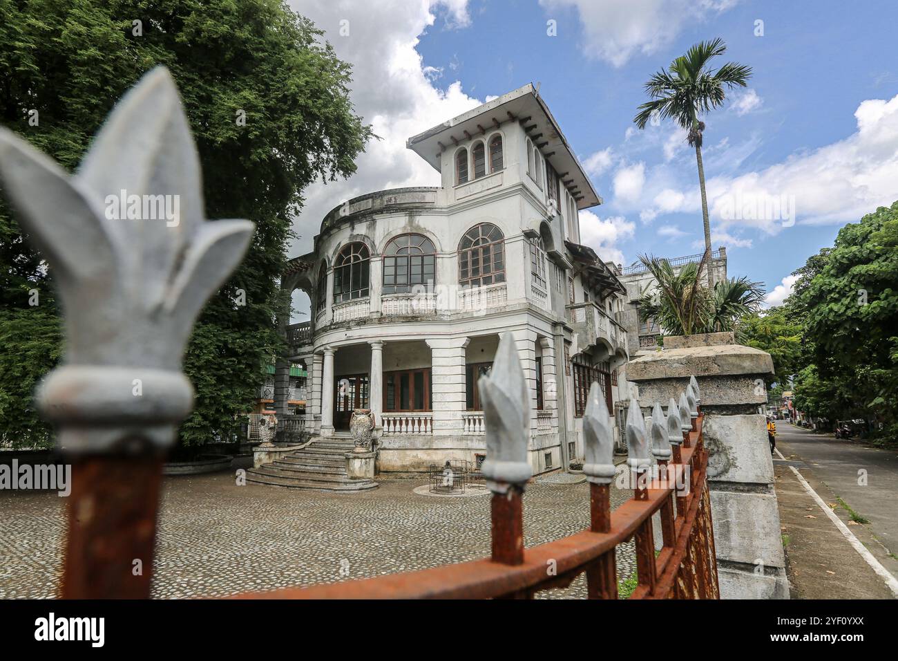 Tiaong, Philippines,Asia. 1st Nov,2024: Exclusive visit to one of most haunted private houses, the Herrera mansion/Doña Concha Umali old stone house. Built by famous Filipino architect Tomas Mapua, the dark past of this architectural masterpiece fuels the most macabre legends. Headless Japanese soldiers, an elderly couple ghost, rattling shackles are reported. Philippine lead exorcist warns today that occult practices during Undas invite the devil. Undas commemorates both 'Pangangaluluwa'=“gathering ghosts' (PH-style Halloween), All Saints & All Souls Days. Credit: Kevin Izorce/Alamy Live News Stock Photo