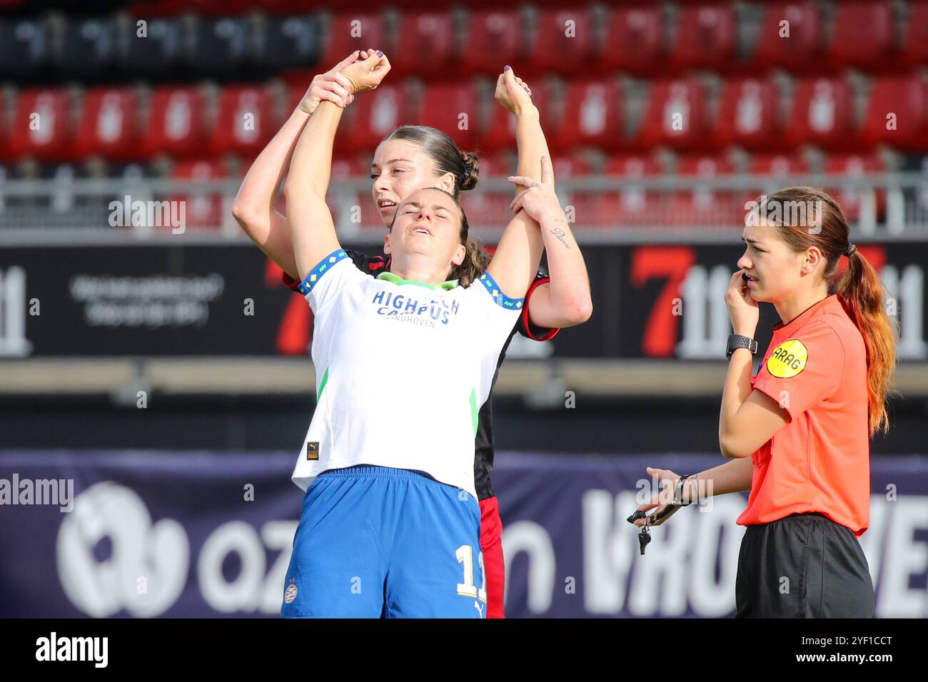 Qiz shisha bilan onanizm qiladi porno onlayn