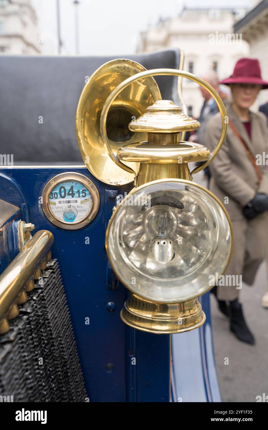 Central London, UK. 2nd November 2024. Head lamp. The wonderful pioneering vehicles on display today at the inaugural of St James’s Motoring Spectacle, showcasing many the Veteran Car Run stars, everything from the earliest vintage motor cars and motorcycles to the latest hypercars in central London England UK  Credit: Xiu Bao/Alamy Live News Stock Photo