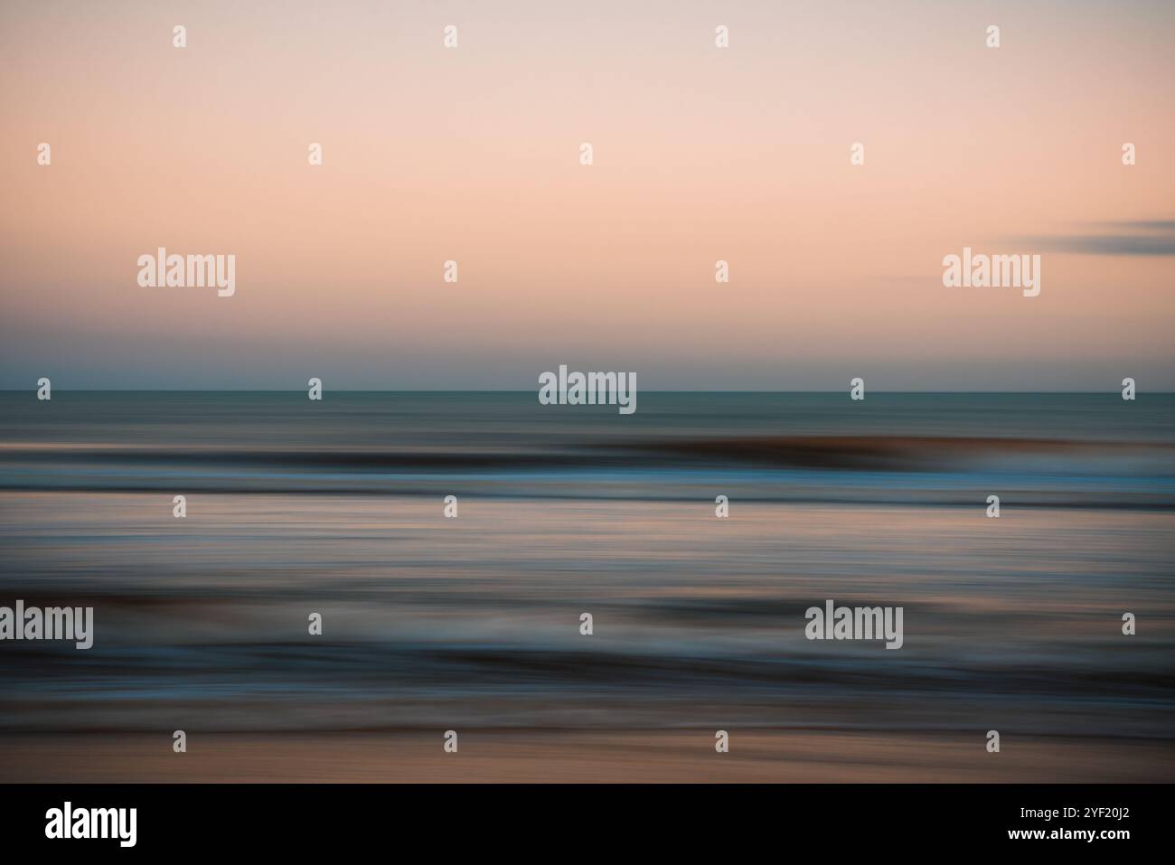 Calm blue ocean waves softly hi-res stock photography and images - Alamy