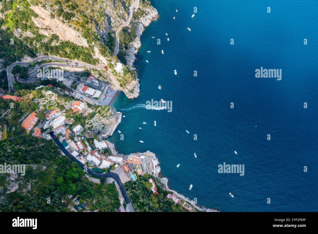Elevated view amalfi coastline hi-res stock photography and images - Alamy
