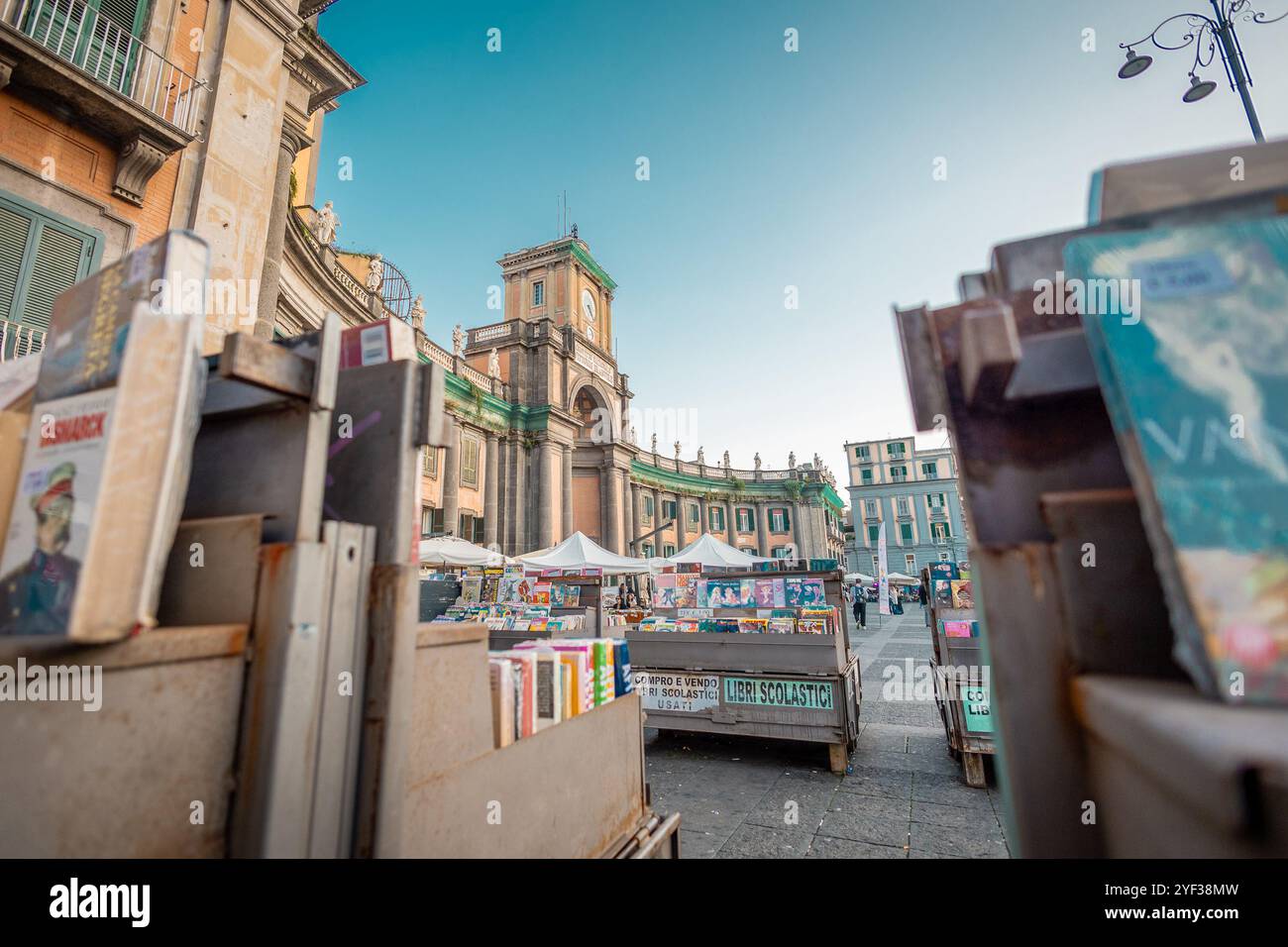In the hand of dante hi-res stock photography and images - Alamy