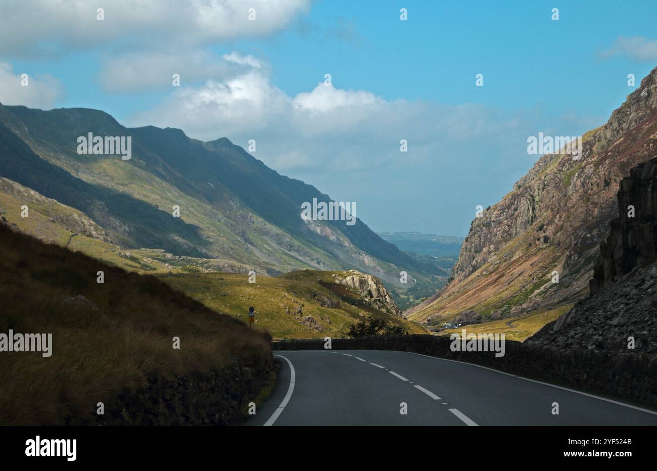 A4086 road near Snowdon Mountain, Eryri (Snowdonia), Gwynedd, Wales Stock Photo