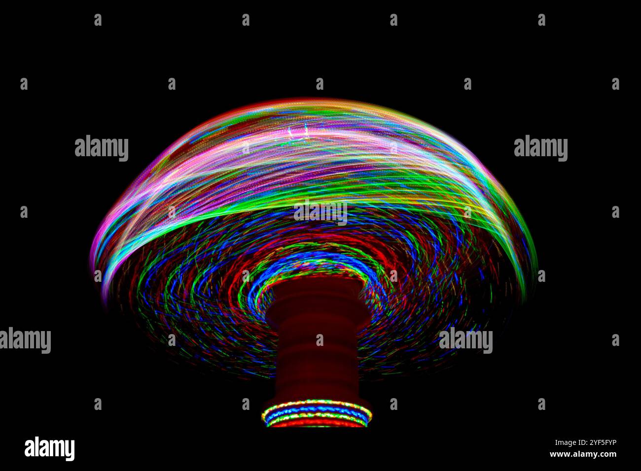 Spinning twirling rides hi-res stock photography and images - Alamy