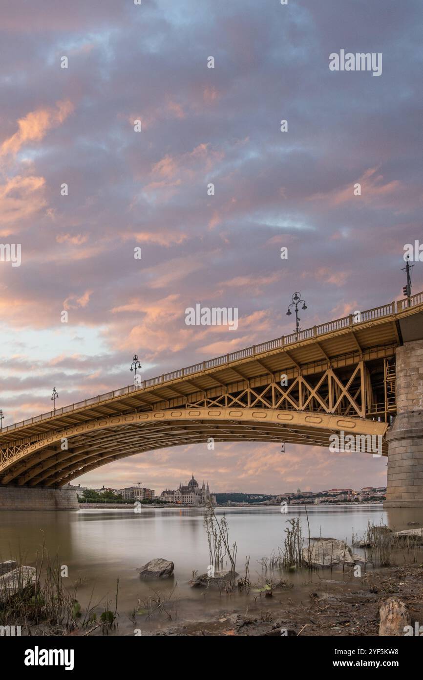 Sunset on margaret bridge hi-res stock photography and images - Alamy