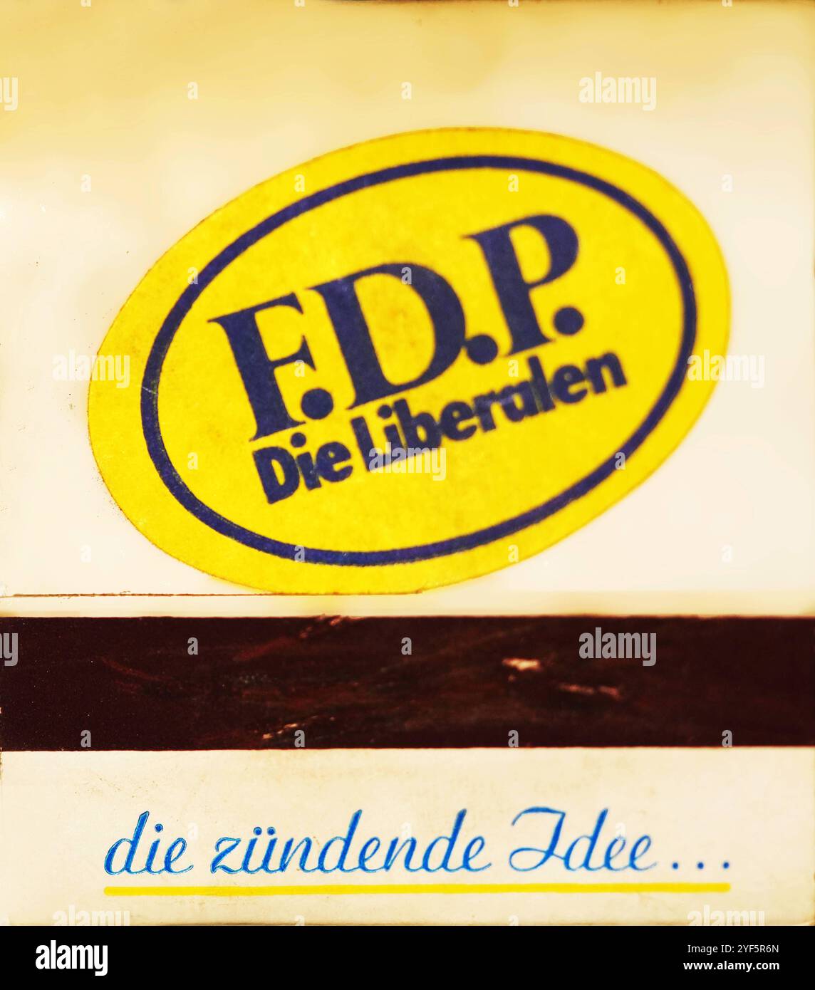 FDP GER, Berlin, 20241102, FDP, eine zündende Idee, Streichhölzer aus den 70er, Die Ampel mit Christian Lindner ,FDP, der Freien Demokraten,Parteivorsitzender und Bundesminister der Finanzen der Bundesrepublik Deutschland noch zusammen in der Ampel *** FDP GER, Berlin, 20241102, FDP, a brilliant idea, matches from the 70s, The traffic light with Christian Lindner ,FDP, the Free Democrats,Party Chairman and Federal Minister of Finance of the Federal Republic of Germany still together in the traffic light Stock Photo