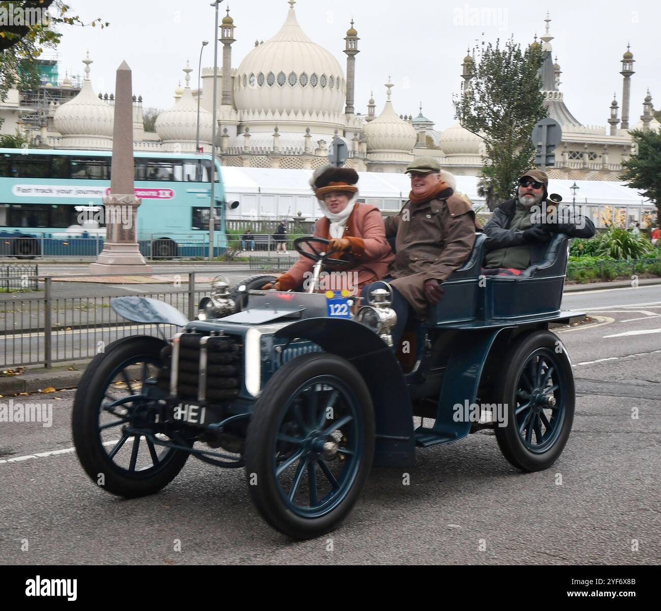 Brighton, UK. 03.11.2024 The Sotherbys London to Brighton Veteran Car Run. The cars pass Brighton's iconic Royal Pavilion near the finish on Maderia Drive sea front. Credit: Leo Mason ALAMY LIve News Stock Photo