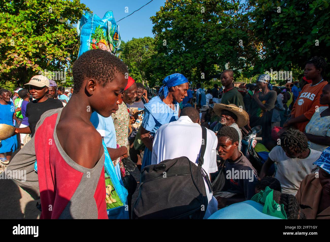 Haiti Voodoo Festival in Saut d'Eau, in Saut d'Eau, Ville Bonheur, Haiti. Thousands of both Vodou and Catholic followers gathered under the Saut d'Eau Stock Photo