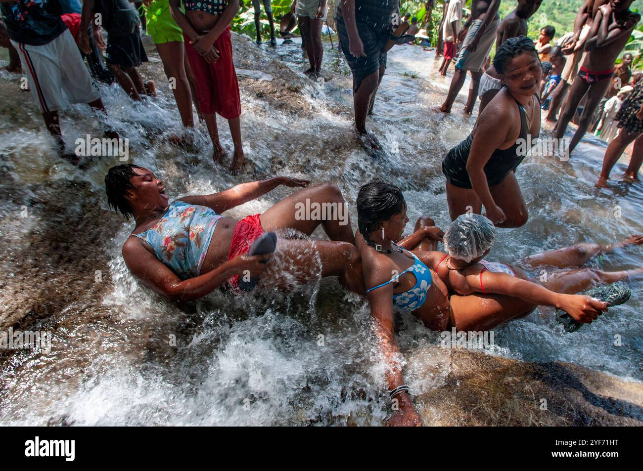 Haiti Voodoo Festival in Saut d'Eau, in Saut d'Eau, Ville Bonheur, Haiti. Thousands of both Vodou and Catholic followers gathered under the Saut d'Eau Stock Photo