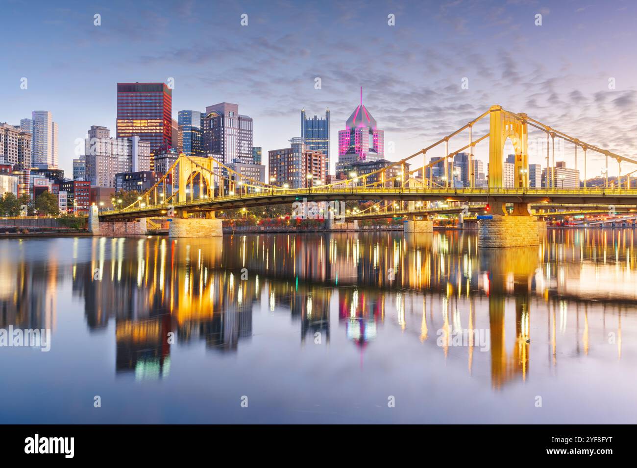 Pittsburgh, Pennsylvania, USA downtown city skyline on the Ohio River at dusk. Stock Photo