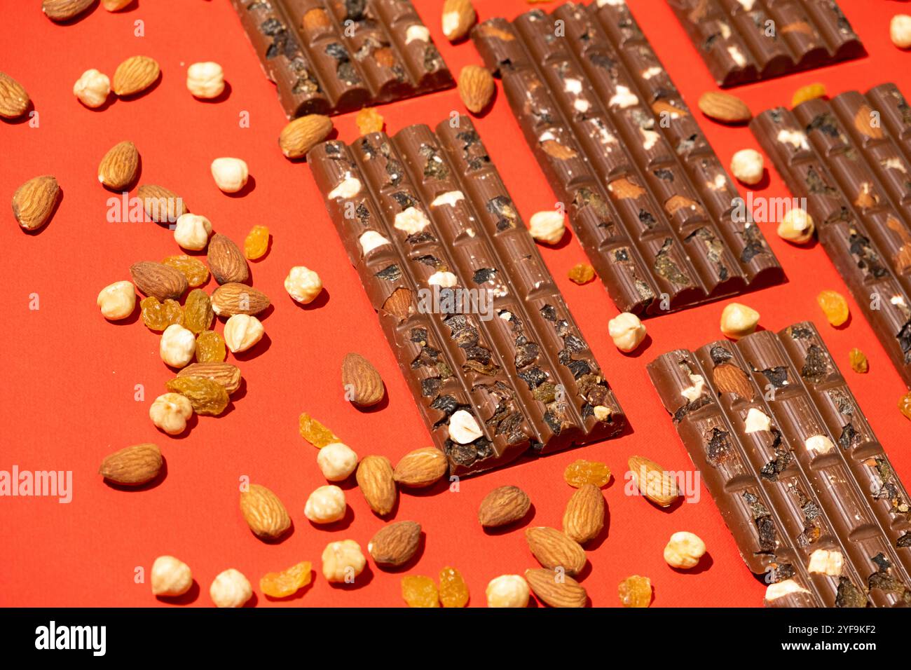Nutty fruit chocolate bars hi-res stock photography and images - Alamy