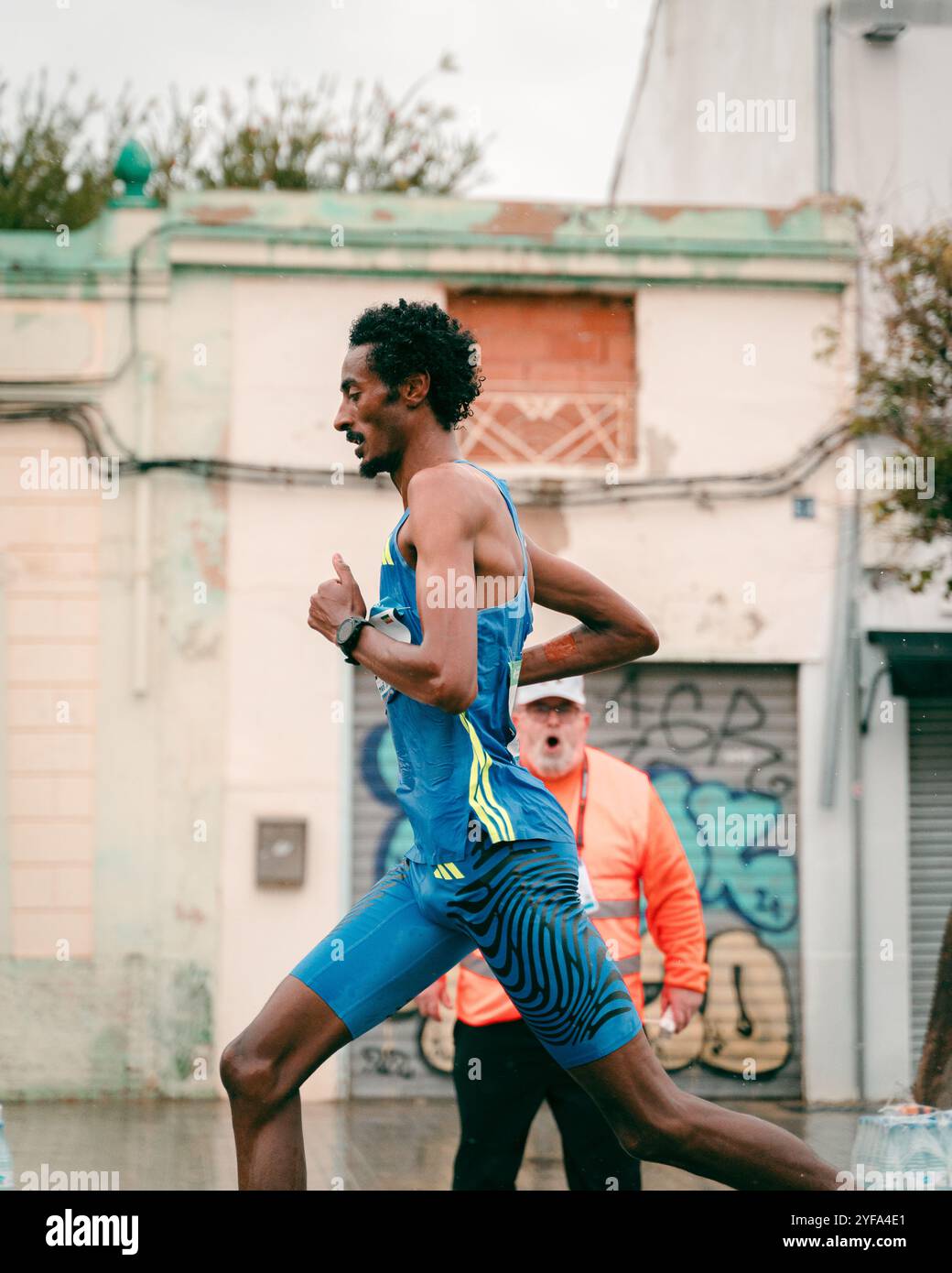 Yomif Kejelcha Breaks The Half Marathon Record At Super Halfs Valencia yomif-kejelcha-breaks-the-half-marathon-record-at-super-halfs-valencia
