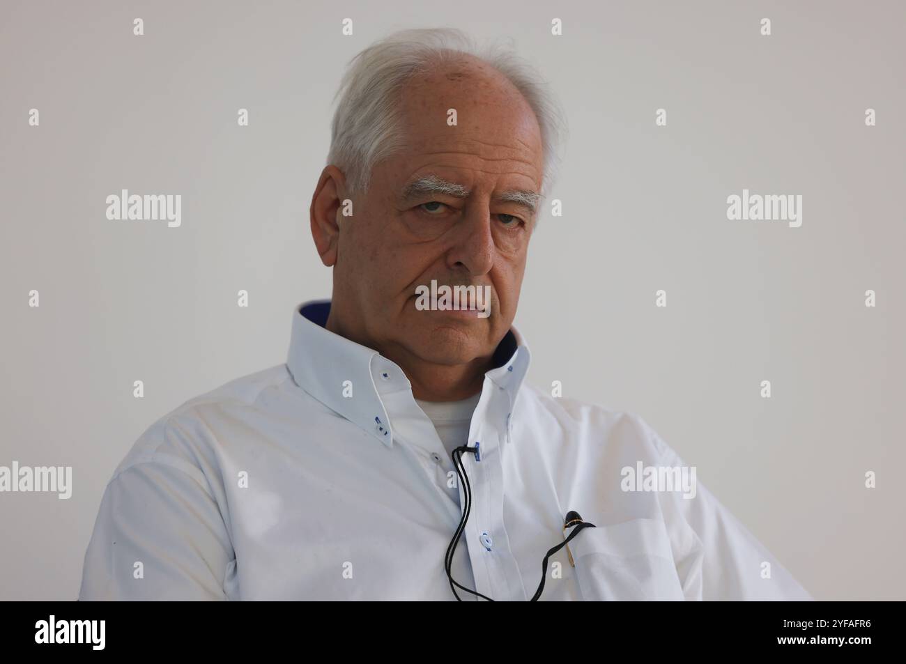 cologne-germany-04th-nov-2024-the-artist-william-kentridge-stands