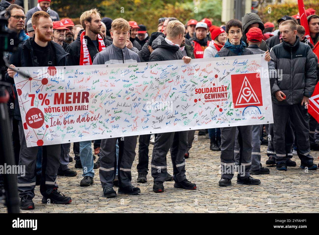 agentur für arbeit augsburg mitarbeiter