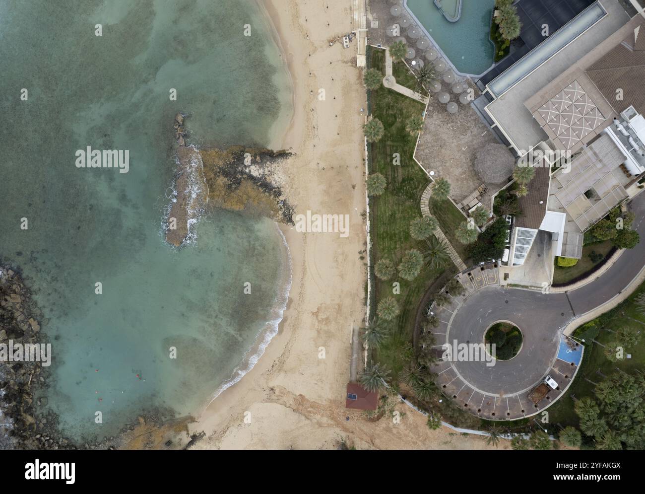 Top down drone shot tropical hi-res stock photography and images - Alamy