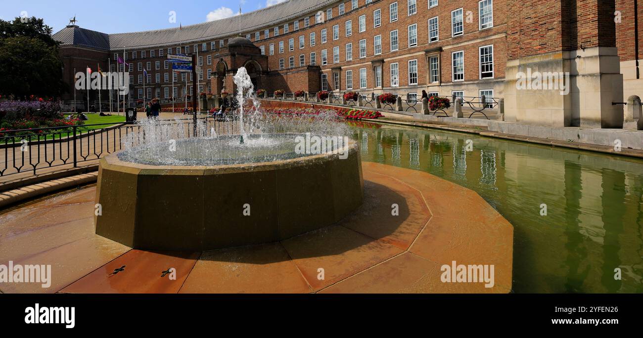 City Hall, Bristol (formerly called the Council House) and fountain,  College Green, Bristol City Centre, England, UK. Taken October 2024. Autumn Stock Photo