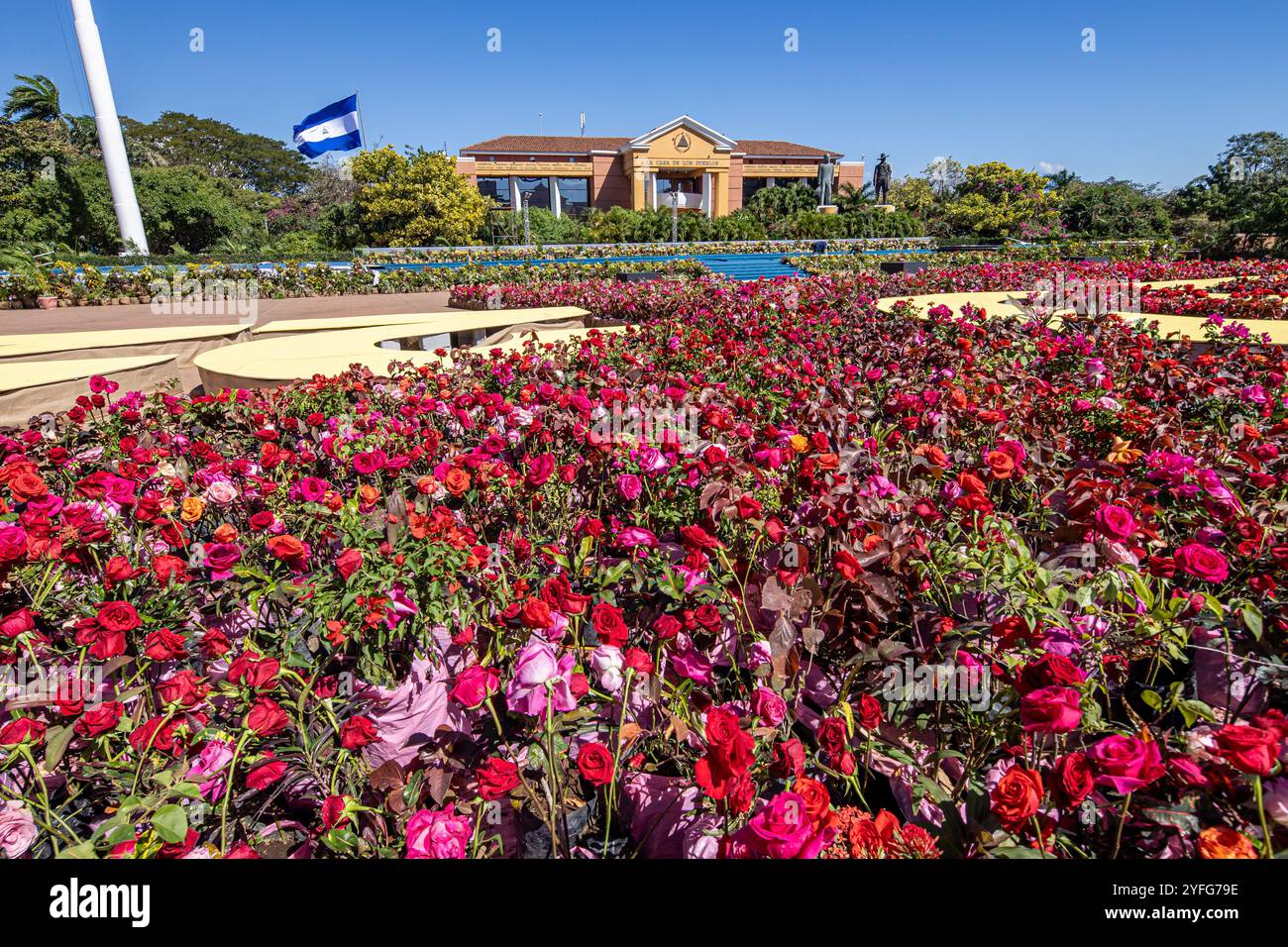 Nicaragua, Managua, The Casa de los Pueblos and the garden in front Stock Photo