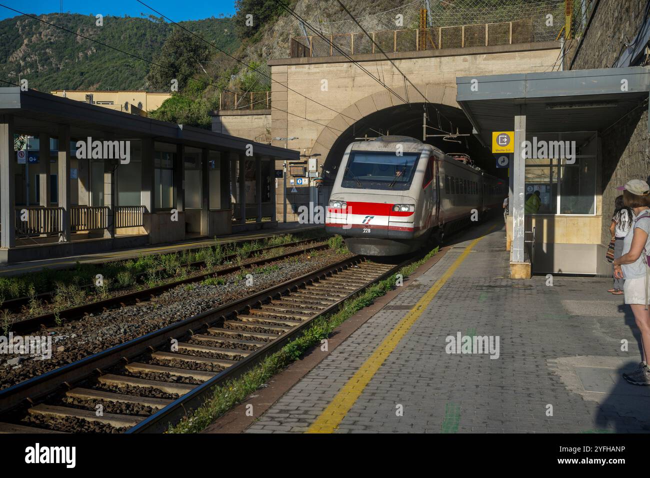 la spezia to monterosso al mare train