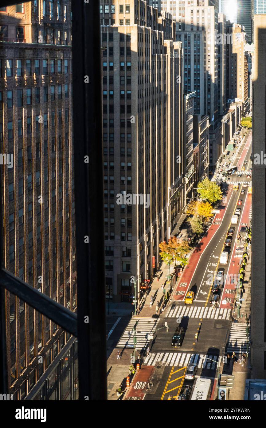 Madison street new york hi-res stock photography and images