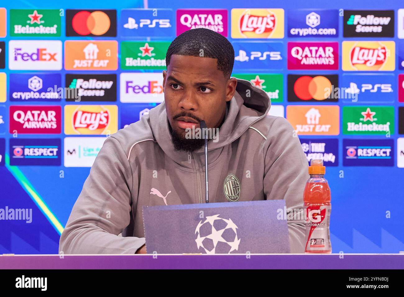 Ac milan cf real madrid hi-res stock photography and images - Alamy