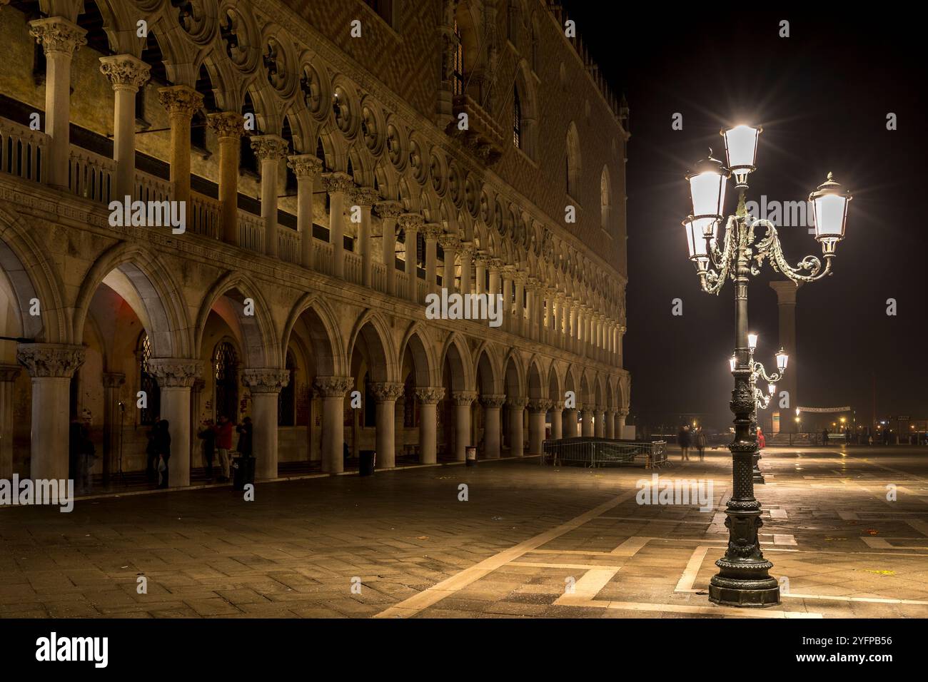 Arch column palazzo ducale in hi-res stock photography and images - Alamy