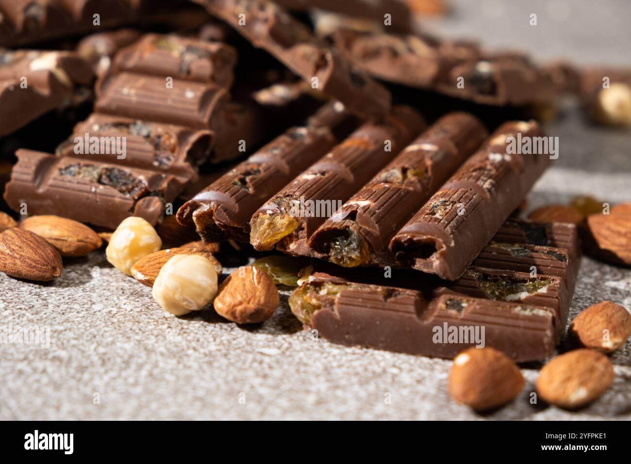 Artisan handmade chocolate bars hi-res stock photography and images - Alamy