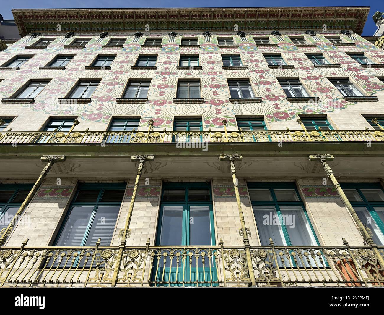 Vienna Art Nouveau House Majolikahaus by Architect Otto Wagner Linke ...