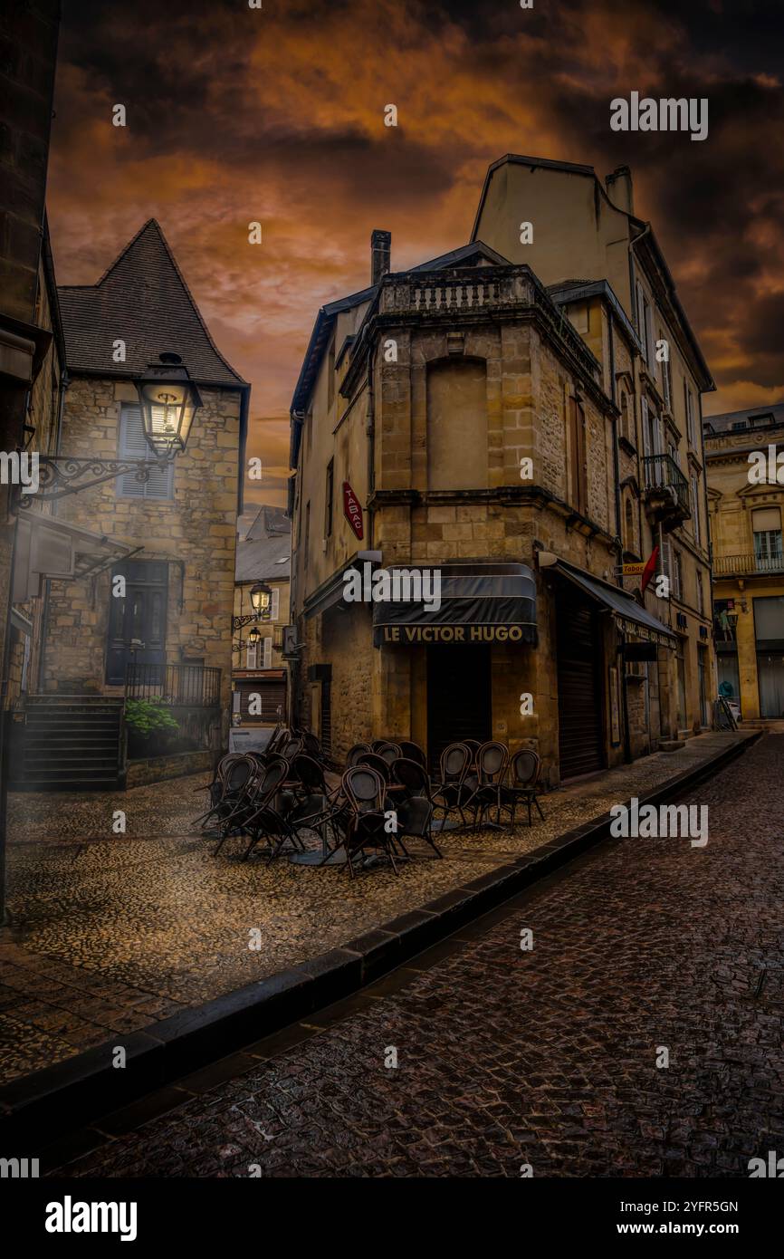 Le Victor Hugo cafe, Sarlat-la-Canéda, Dordogne department, France. Stock Photo