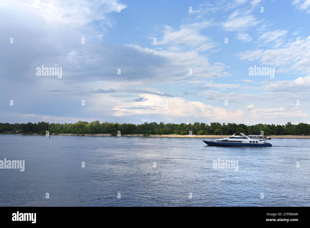 Luxurious river cruising boat hi-res stock photography and images - Alamy